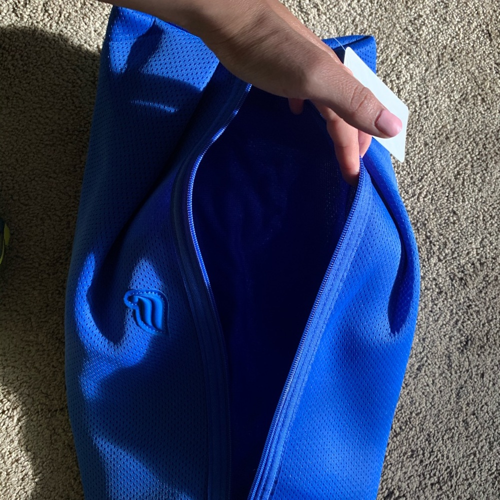 Fabletics Functional Bag - Picture 4 of 8